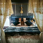 Faralda Crane Hotel Amsterdam