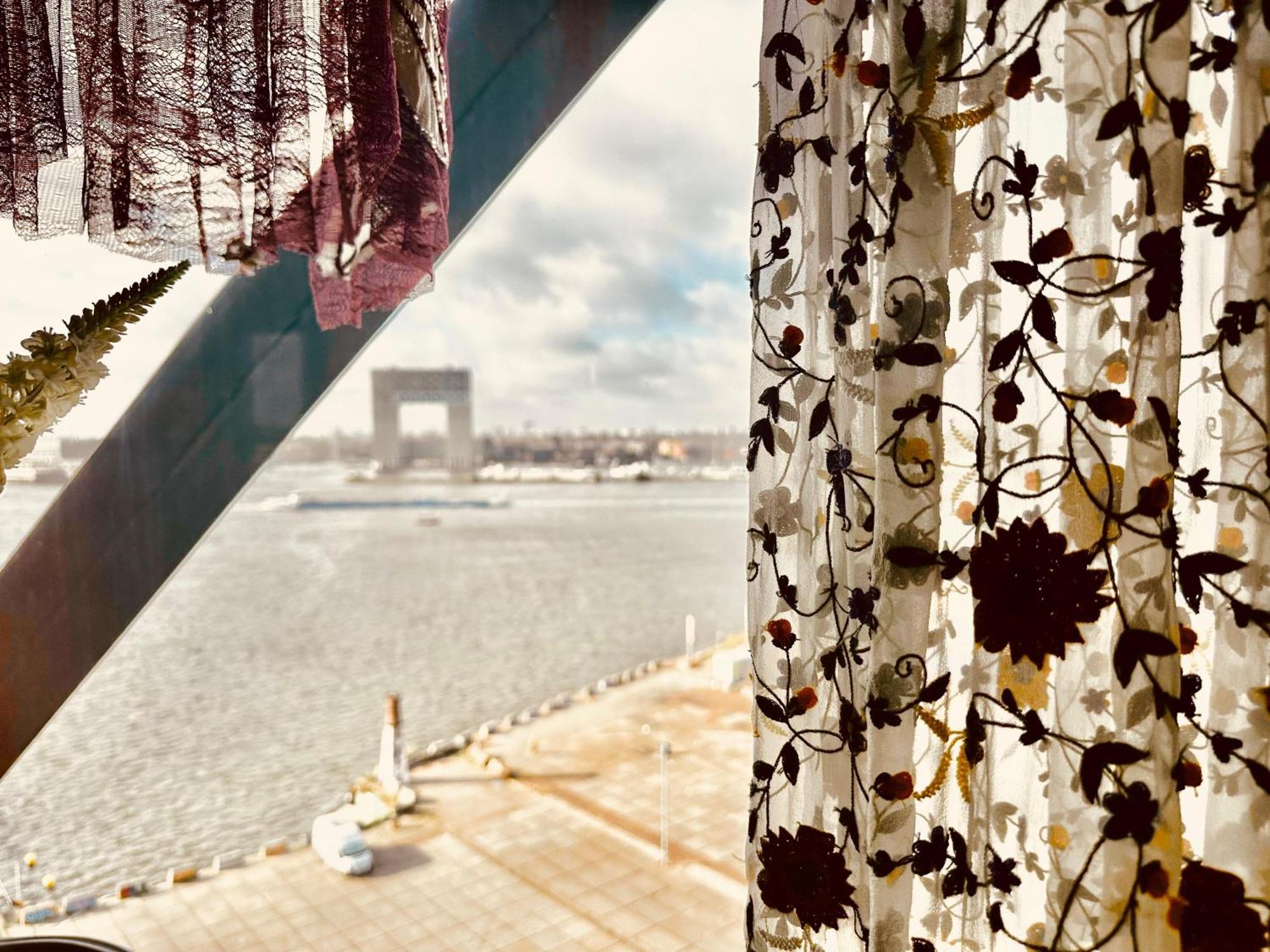 Faralda Crane Amsterdam