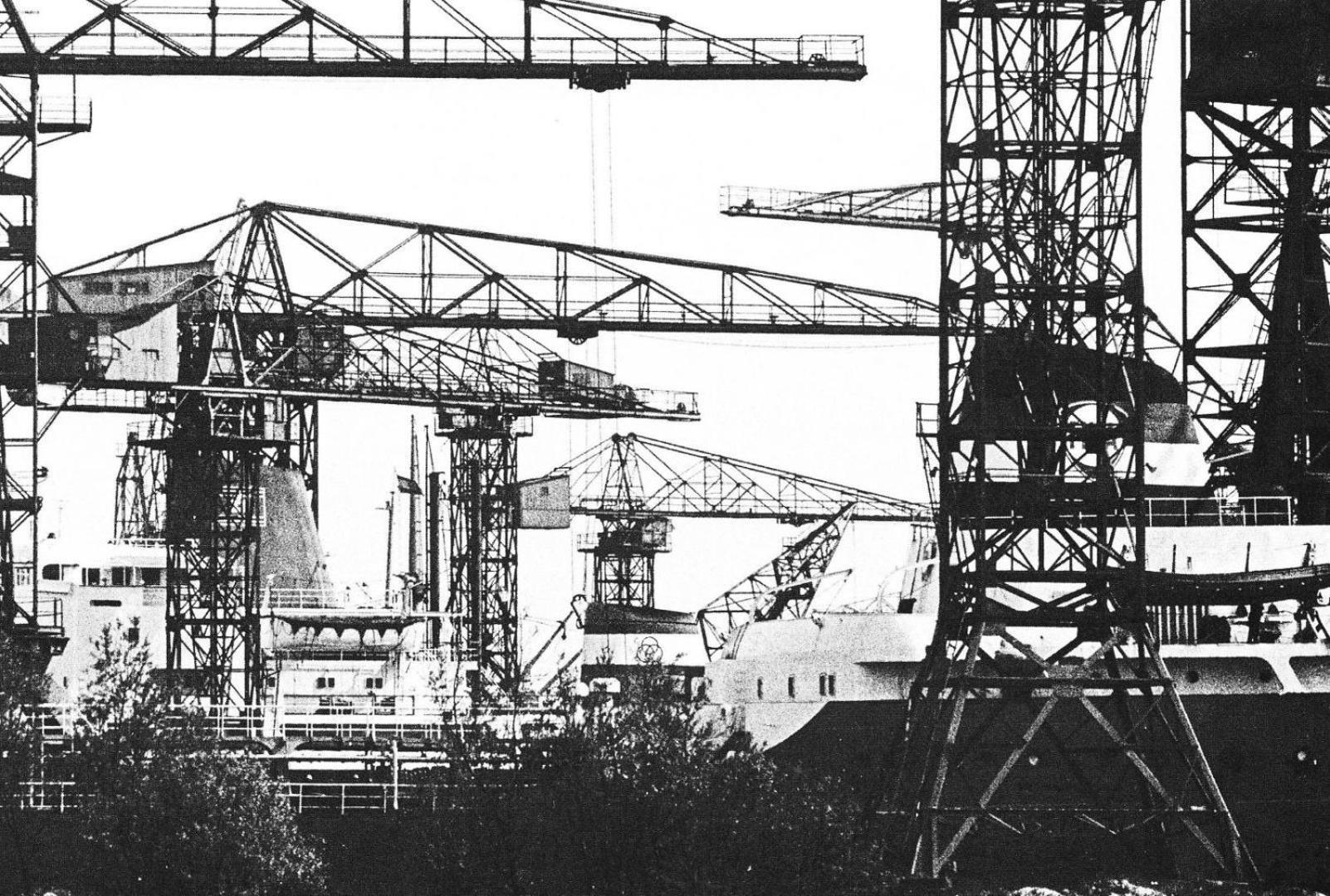 Faralda Crane 5* Amsterdam
